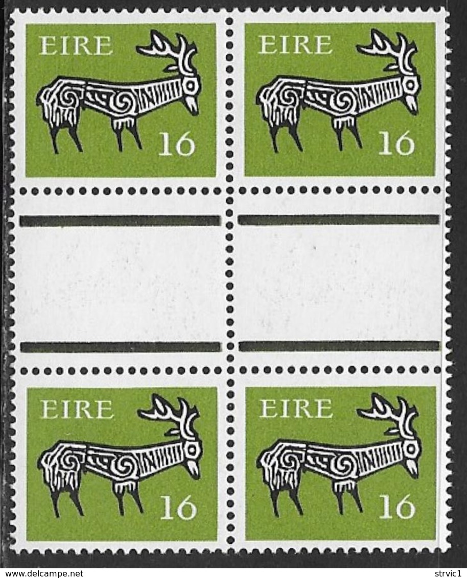 Ireland Scott # 469 MNH Gutter Block Of 4 Stag, 1980 - Blocchi & Foglietti