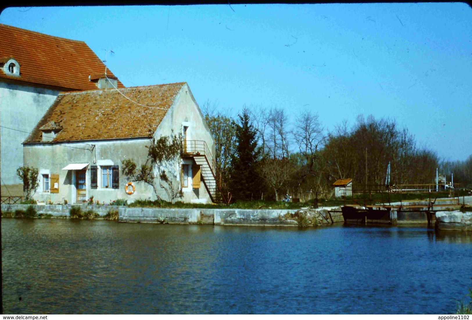 SAINT-SYMPHORIEN-SUR-SAONE - Autres & Non Classés