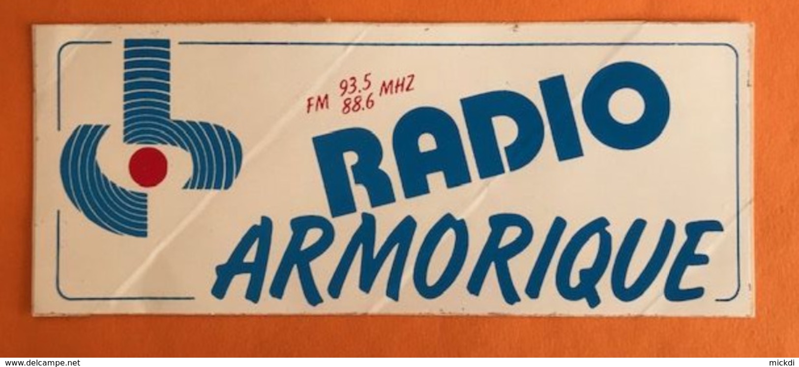 RADIO ARMORIQUE FM 93,5 Et 88,6 MHZ - AUTOCOLLANT - Autocollants