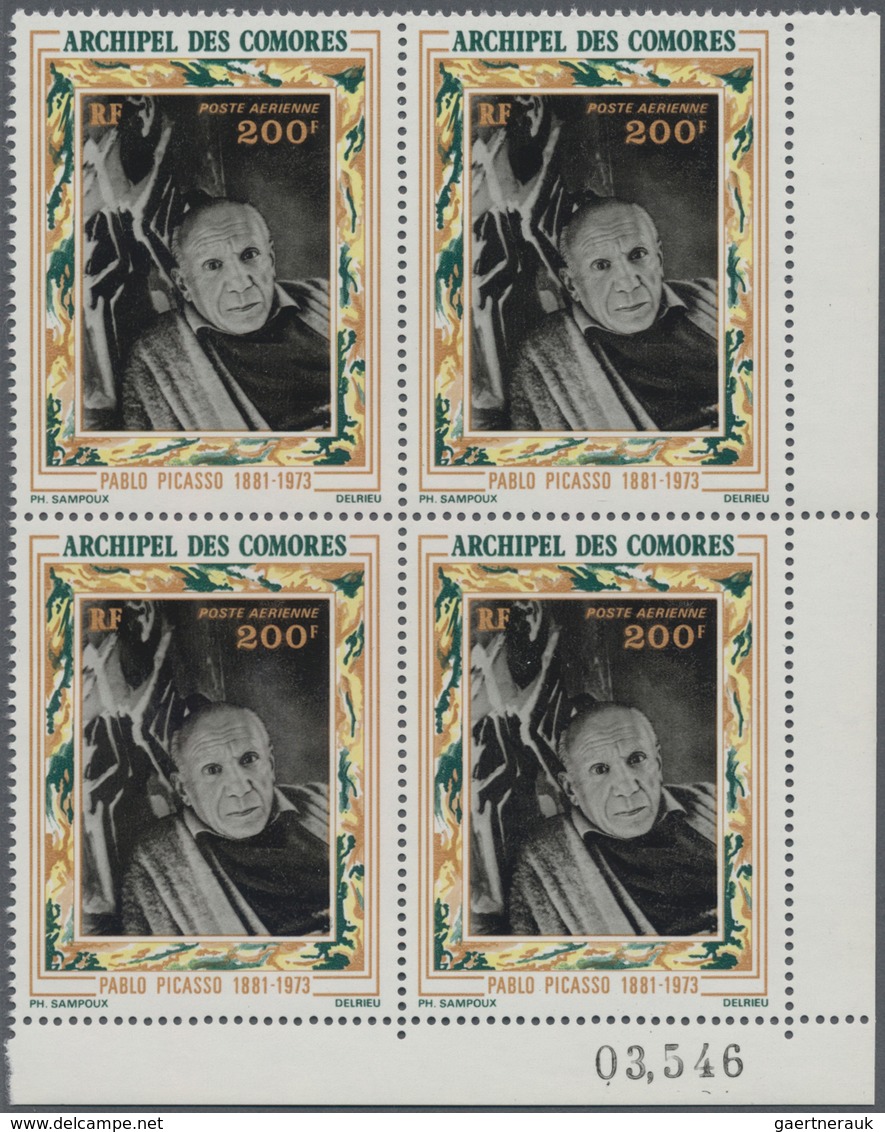 Komoren: 1973, Death Of Pablo Picasso 200fr. In A Lot With About 500 Stamps In Complete (folded) She - Komoren (1975-...)