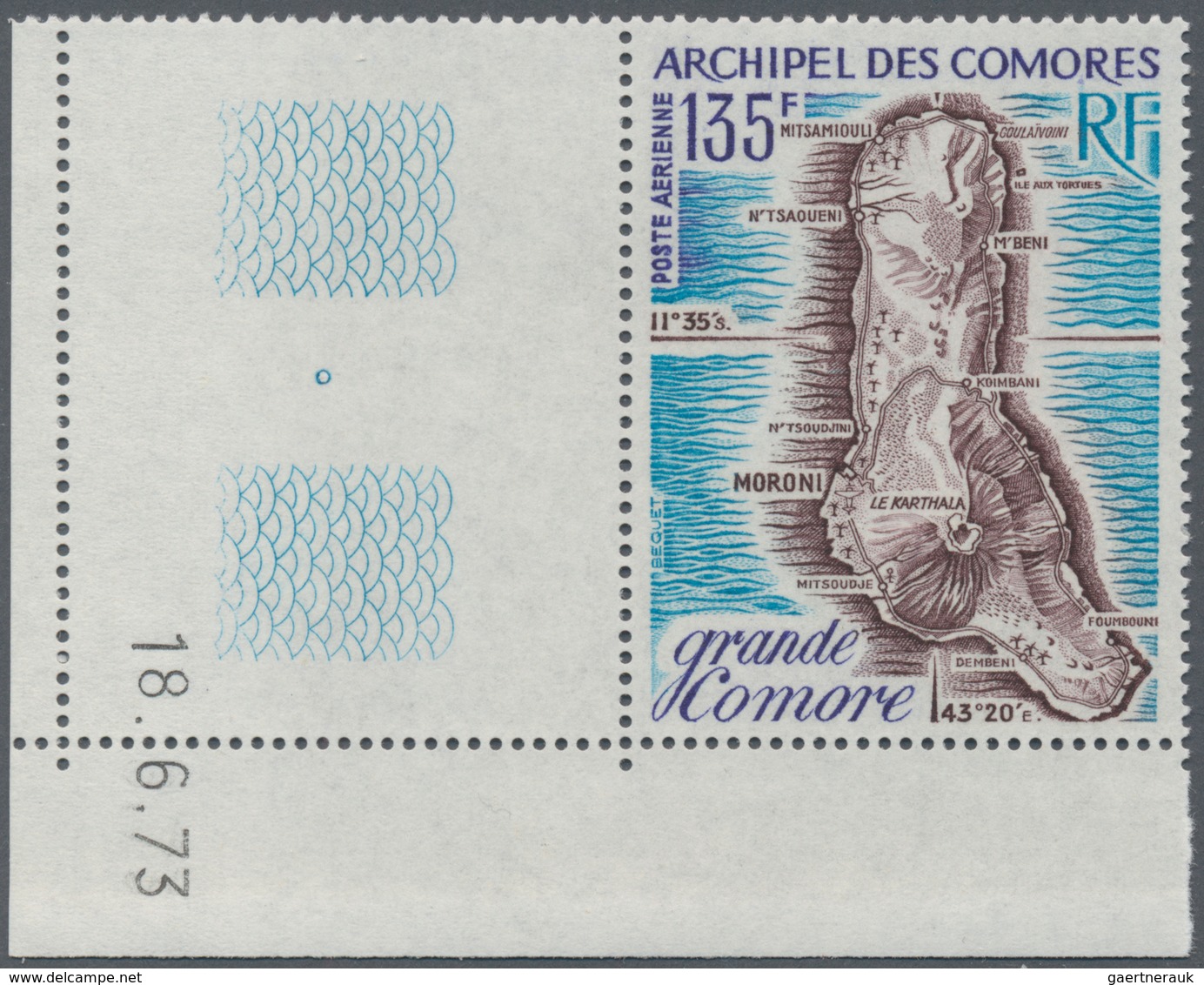 Komoren: 1973, Maps Of Comores 135fr. ‚Grande Comore‘ In A Lot With About 1.200 Stamps Mostly In Com - Komoren (1975-...)