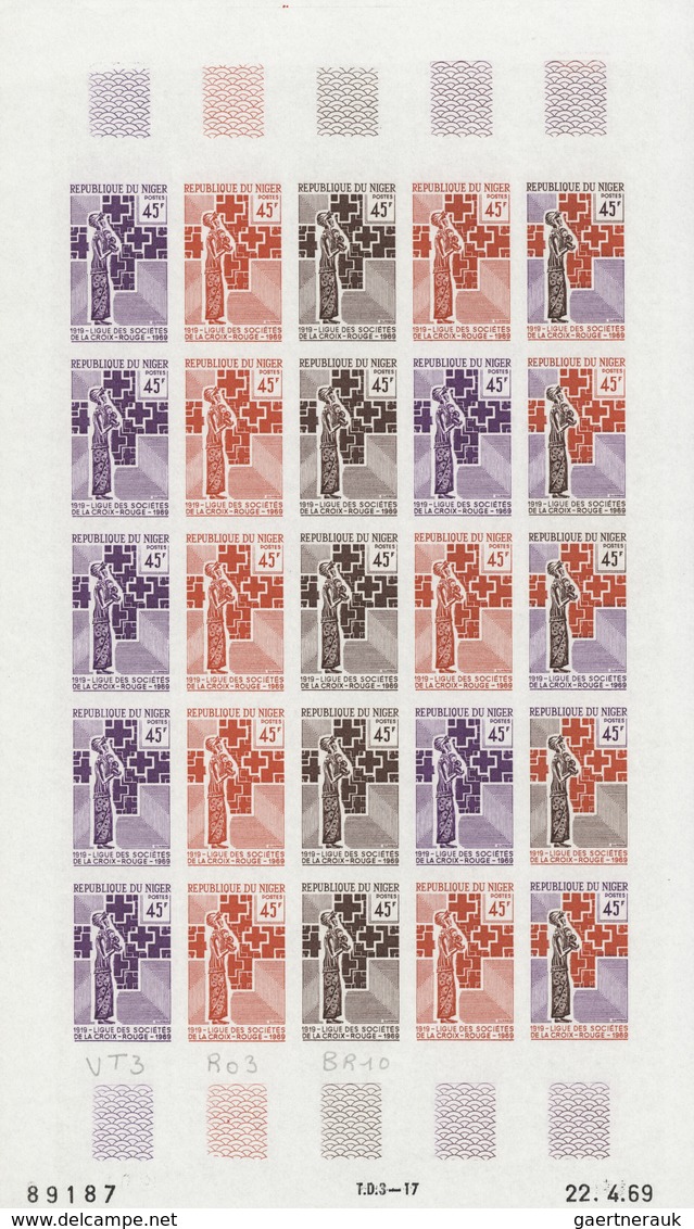 Niger: 1969/1978, IMPERFORATE COLOUR PROOFS, MNH collection of 105 complete sheets (=2.245 proofs),