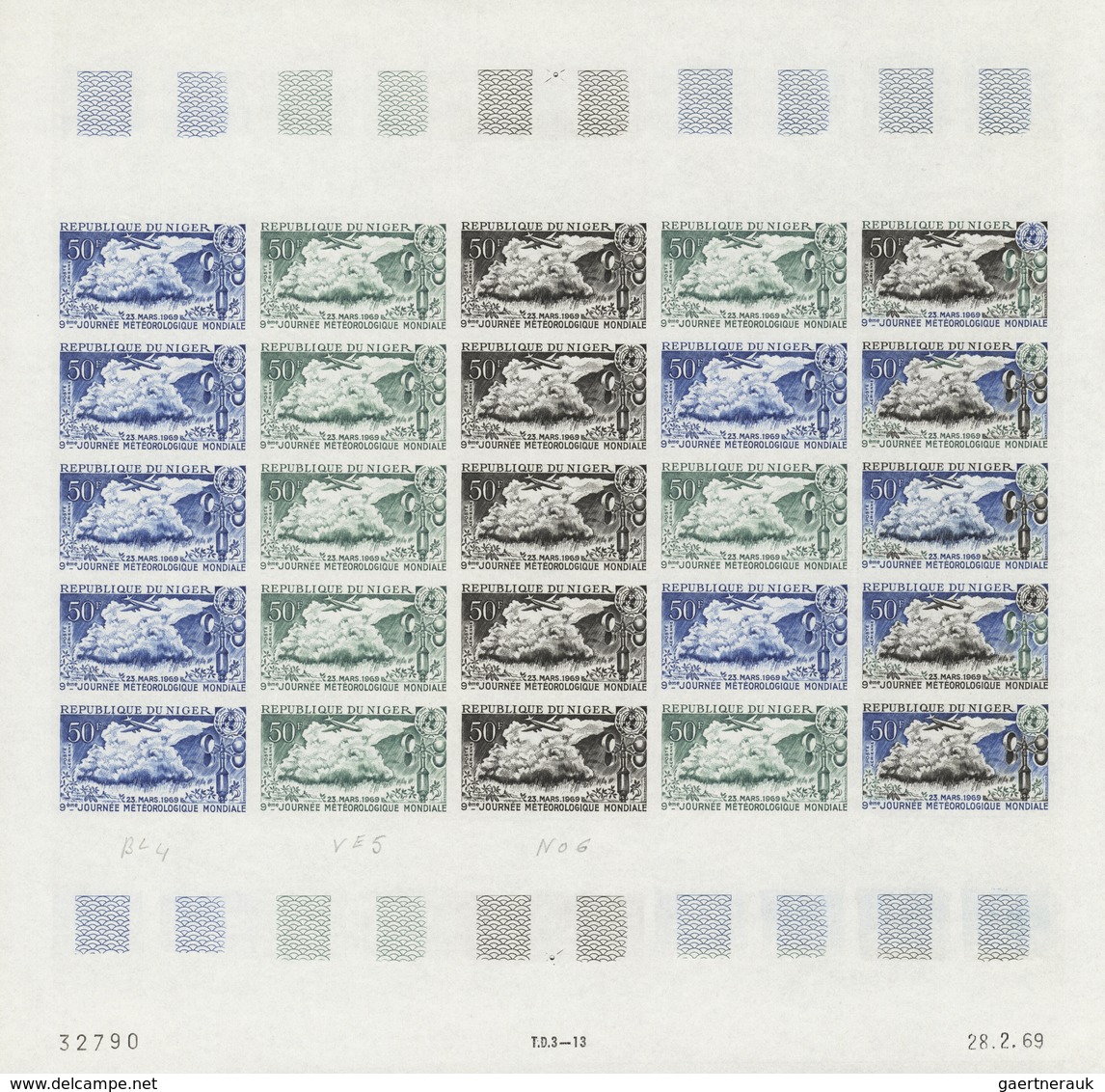 Niger: 1969/1978, IMPERFORATE COLOUR PROOFS, MNH collection of 105 complete sheets (=2.245 proofs),