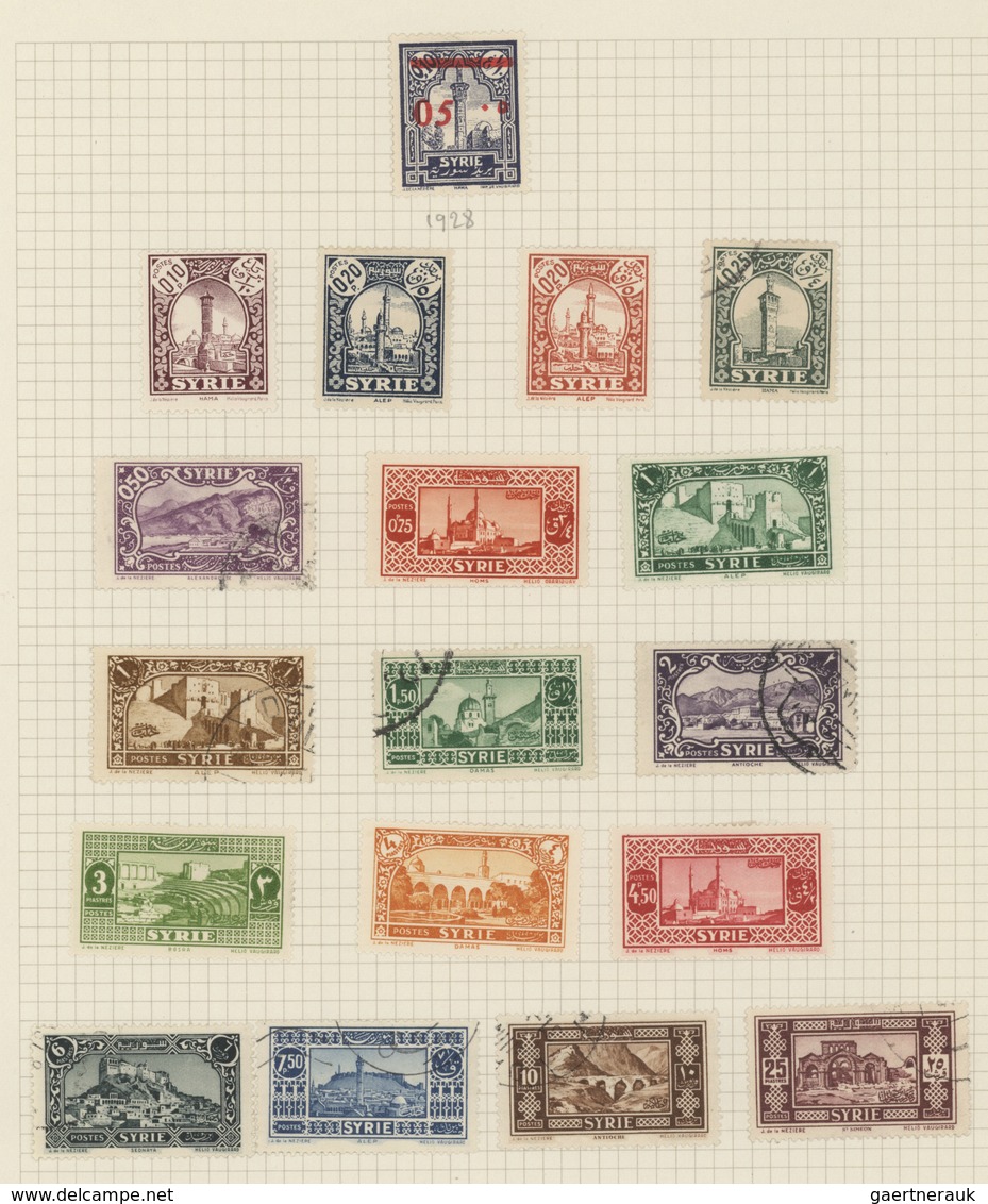 Syrien: 1920-50, Collection on old album leaves starting early french overprinted issues, few sheets