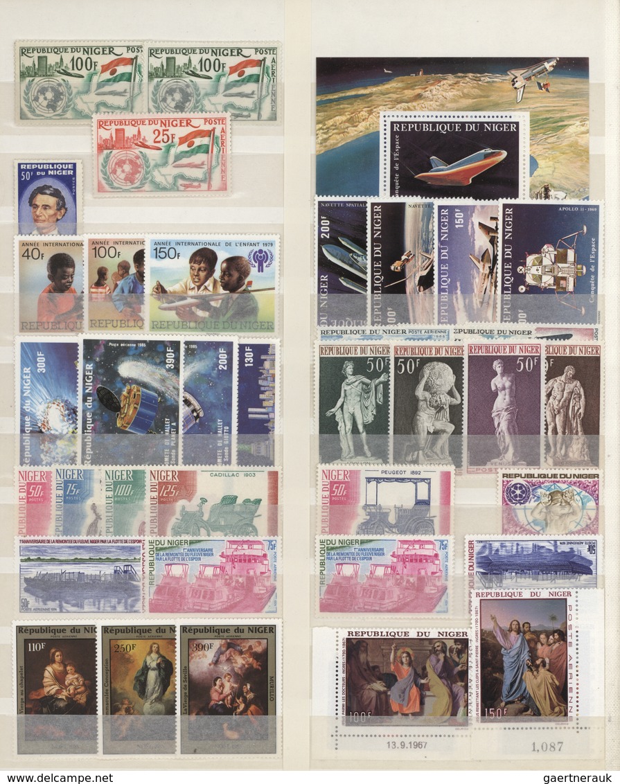 Afrika: 1965/2004 (ca.), Comprehensive MNH Accumulation In A Thick Stockbook, Comprising Sets And So - Sonstige - Afrika