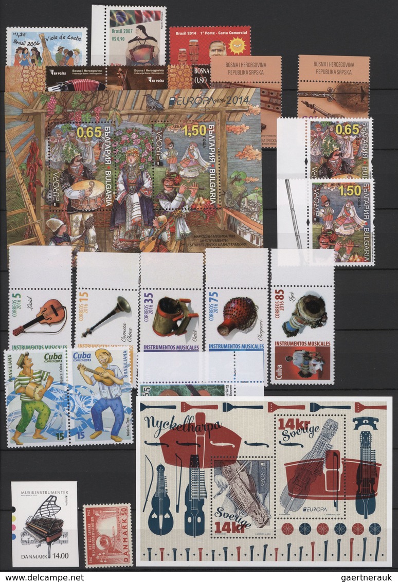 Thematik: Musik / Music: 2004/2017 (ca.), Enormous Accumulation Of Only Modern Stamps And Souvenir S - Música