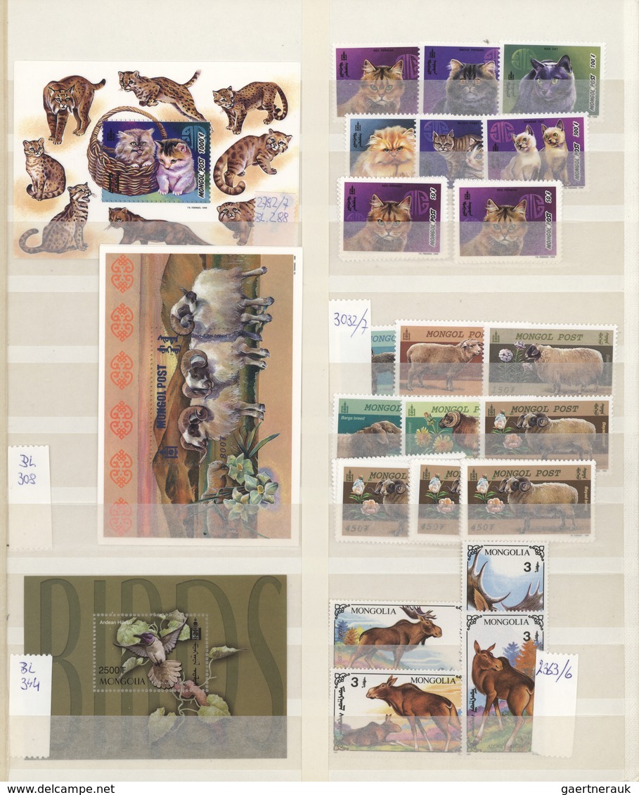 Thematik: Tiere, Fauna / Animals, Fauna: 1958/2002 (ca.), Comprehensive MNH Accumulation In A Thick - Otros & Sin Clasificación