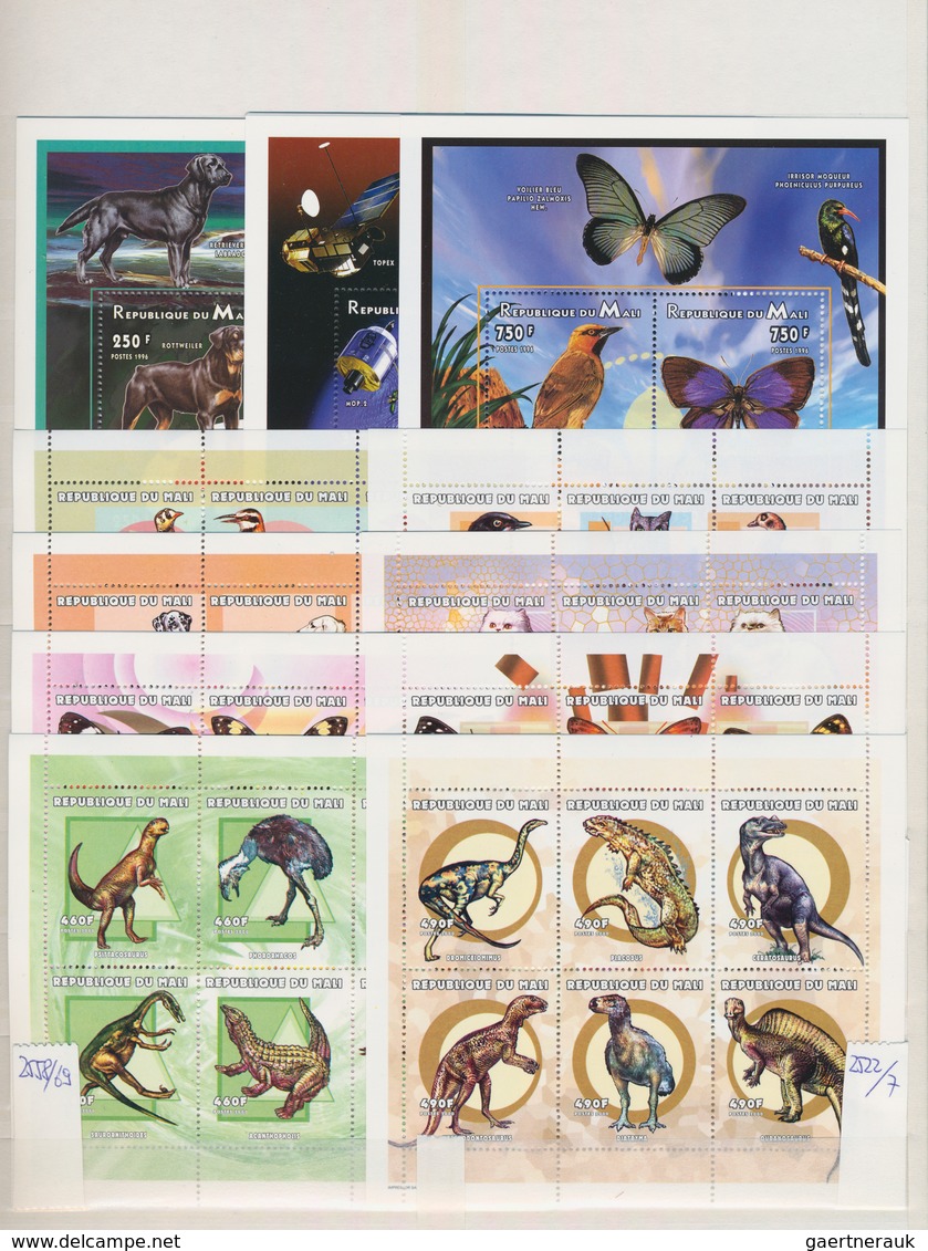 Thematik: Tiere, Fauna / Animals, Fauna: 1960/2000 (ca.), Mainly Modern Issues, Comprehensive MNH Ac - Altri & Non Classificati