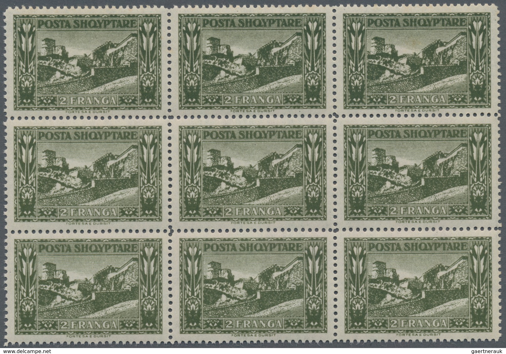 Albanien: 1922, Definitive Issue 2fr. Olive ‚Durres Fortress‘ In A Lot With Approx. 380 Stamps Mostl - Albania