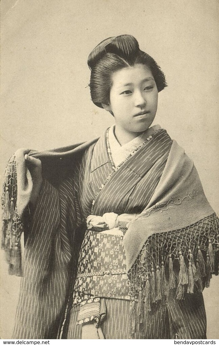 Japan, Beautiful Native Geisha Lady In Kimono Costumes (1910s) Postcard (1) - Other & Unclassified