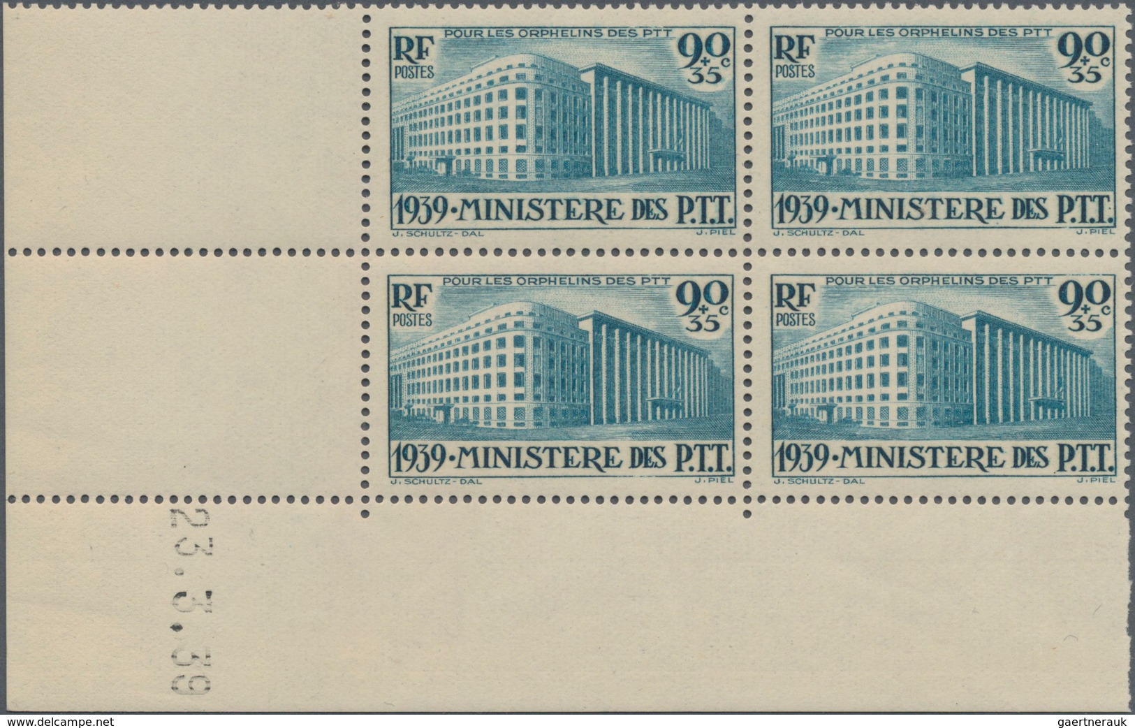 Frankreich: 1926/1941, COINS DATES, Collection Of 67 MNH Corner Blocks Of Four (mainly Different Pie - Sammlungen