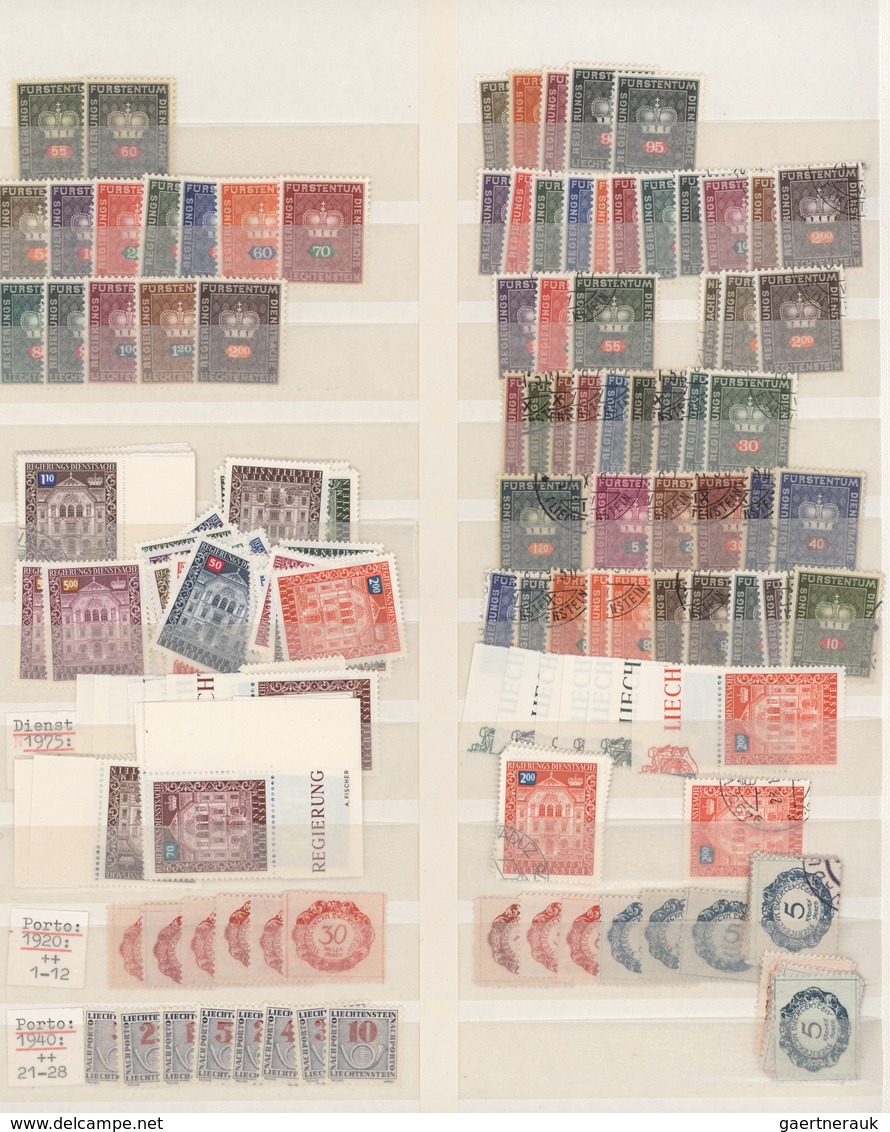 Liechtenstein - Dienstmarken: 1932/1989, Sauber Sortierter Lagerposten Auf Stecktafeln, Ab Zwei Seri - Dienstmarken