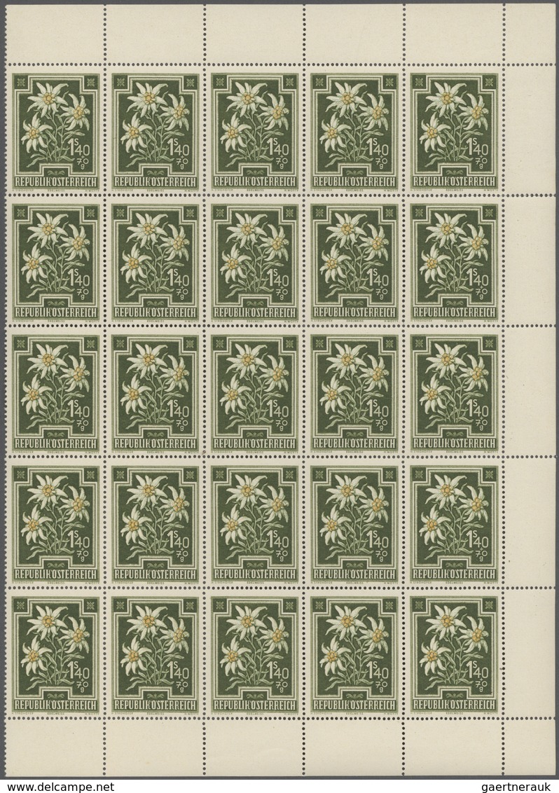 Österreich: 1910/2000 (ca.), Reichhaltiger Postfrischer Bestand In Zwei Prall Gefüllten Bogenmappen - Colecciones