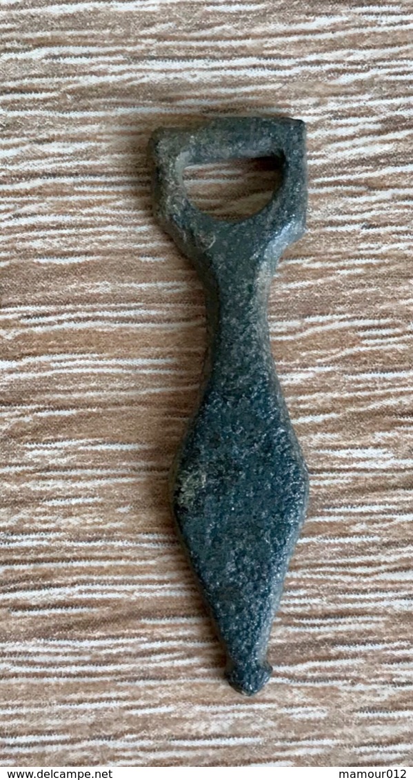 Petite Amulette / Pendentif Phallique En Bronze époque Romaine - 1er / 3ème Siècle - Archéologie