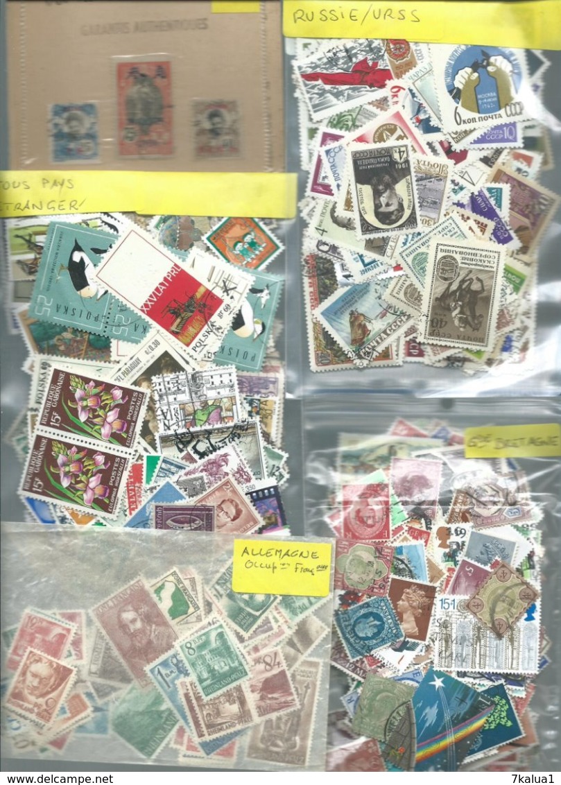 GROS VRAC, des milliers de timbres en pochettes et sur feuilles d'albums. Tous pays.