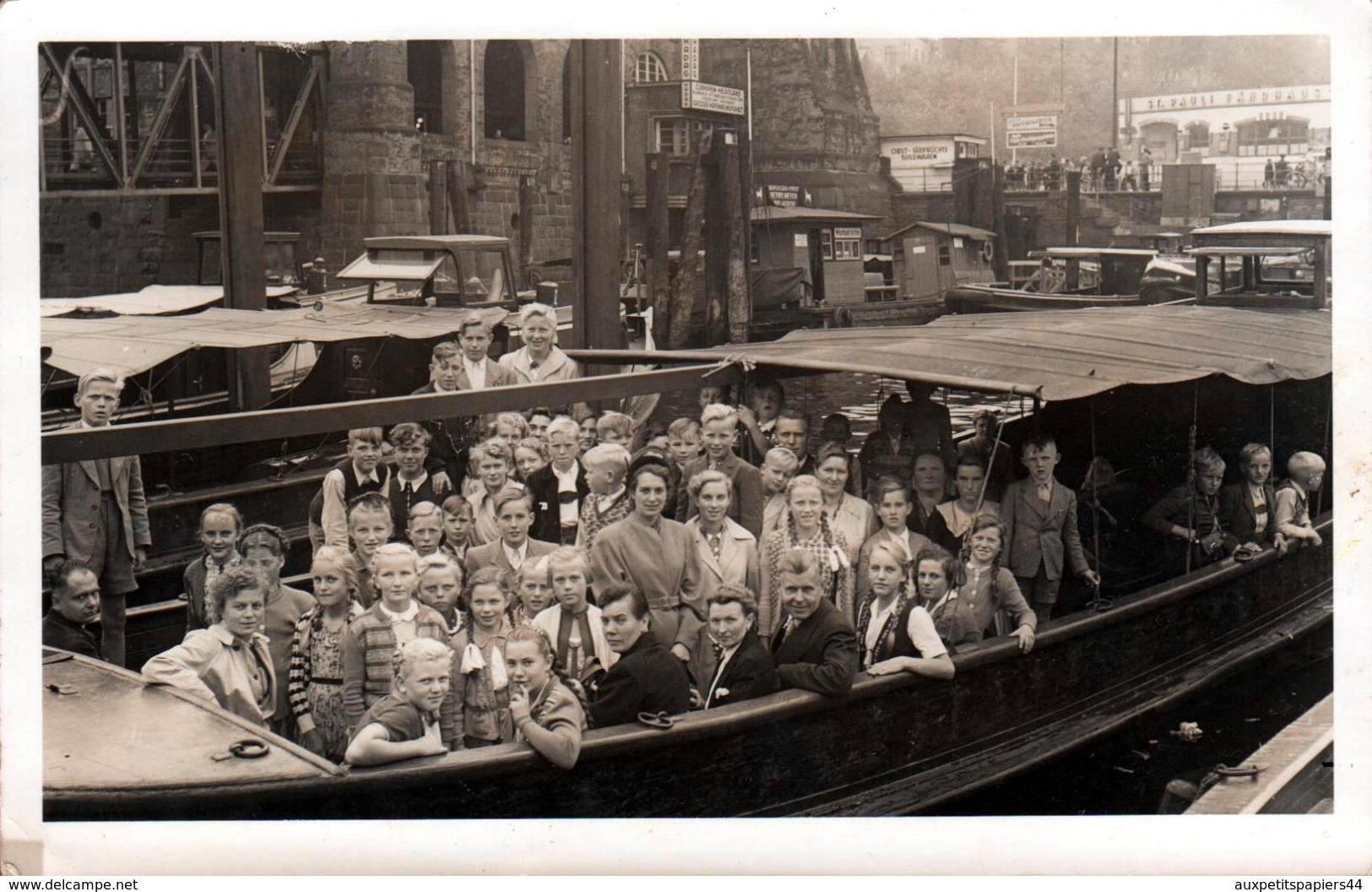 Carte Photo Originale Excursion Maritime & Sortie Scolaire Dans Le Port De Hambourg à Sankt Pauli Vers 1930/40 - Hamburg - Lieux