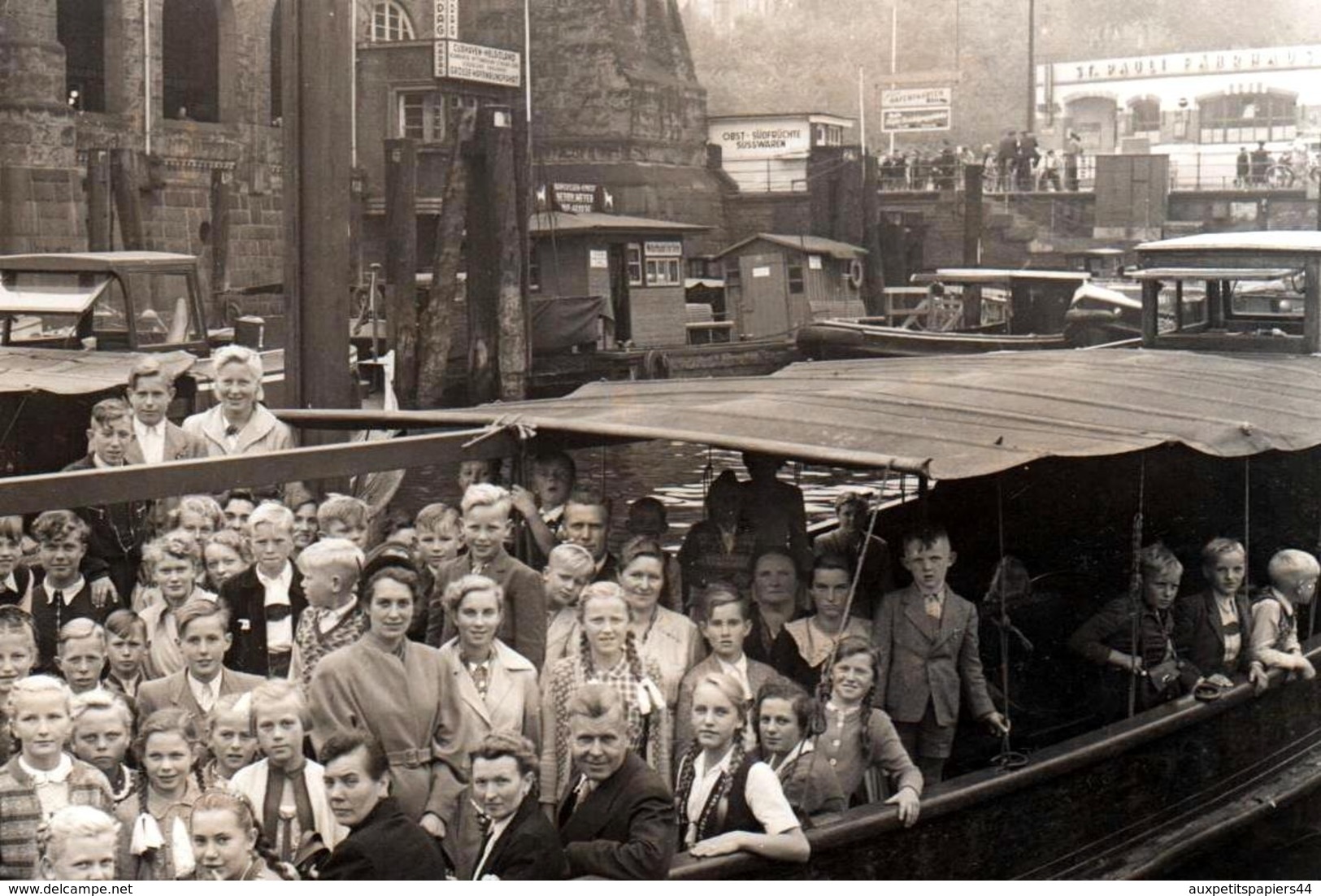 Carte Photo Originale Excursion Maritime & Sortie Scolaire Dans Le Port De Hambourg à Sankt Pauli Vers 1930/40 - Hamburg - Lieux