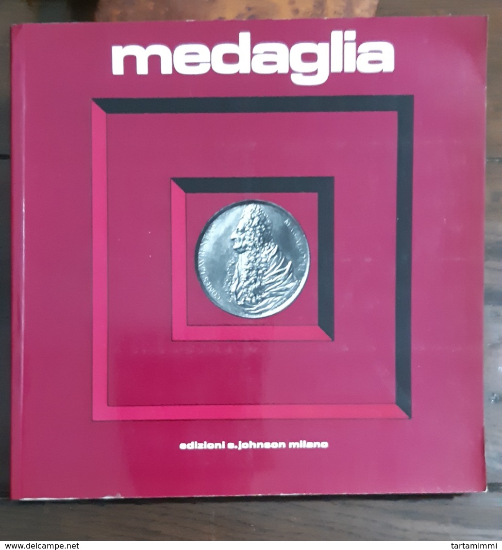 RIVISTA MAGAZINE MEDAGLIA JOHNSON Anno 5 Numero 10 Dicembre 1975 - Libri & Software