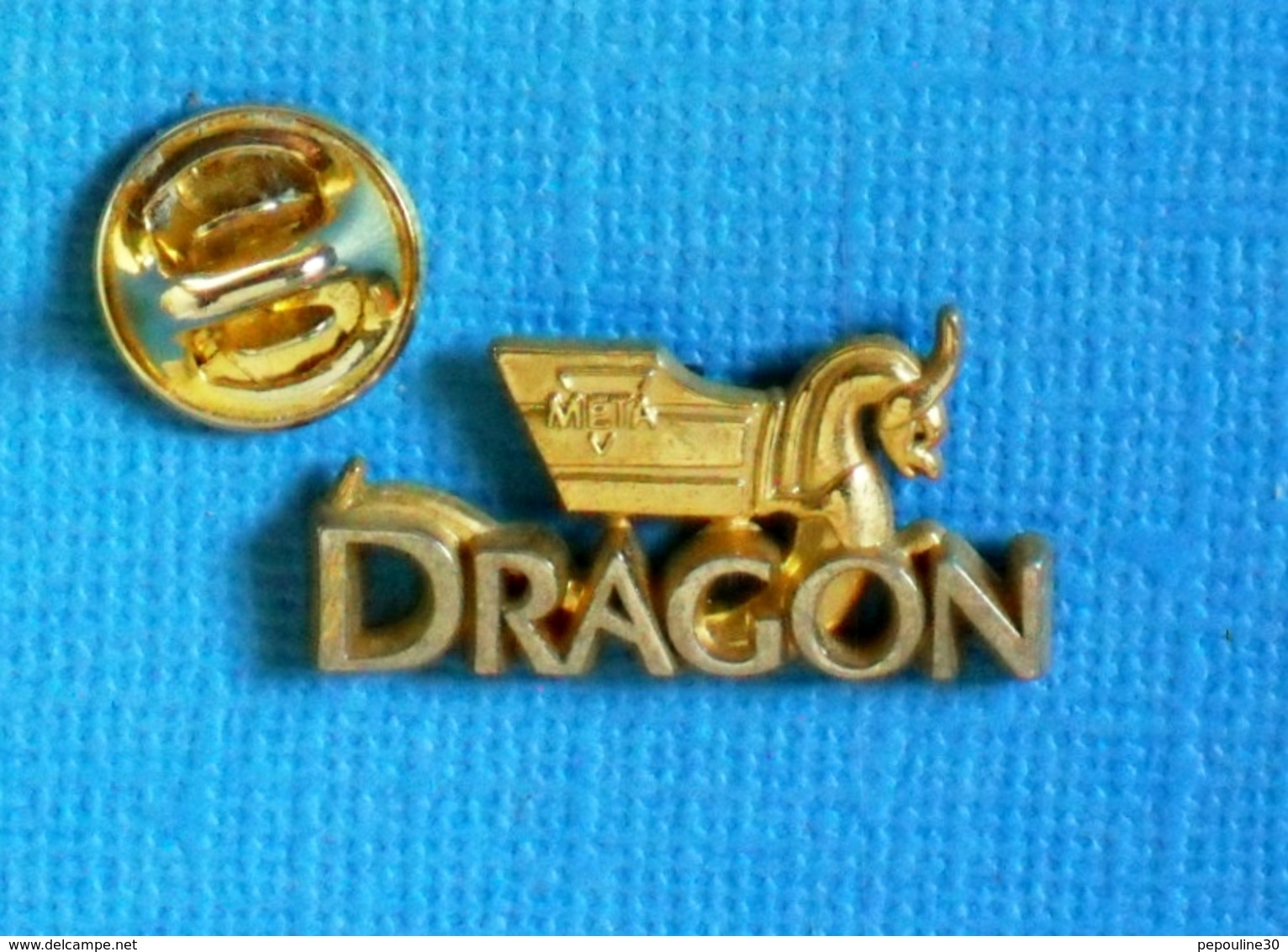 1 PIN'S //  ** META / DRAGON ** - Casinos