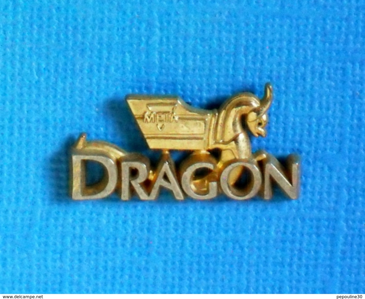 1 PIN'S //  ** META / DRAGON ** - Casinos