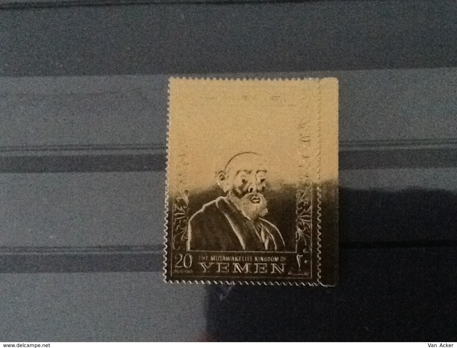 Yemen Golden Stamp . - Yemen