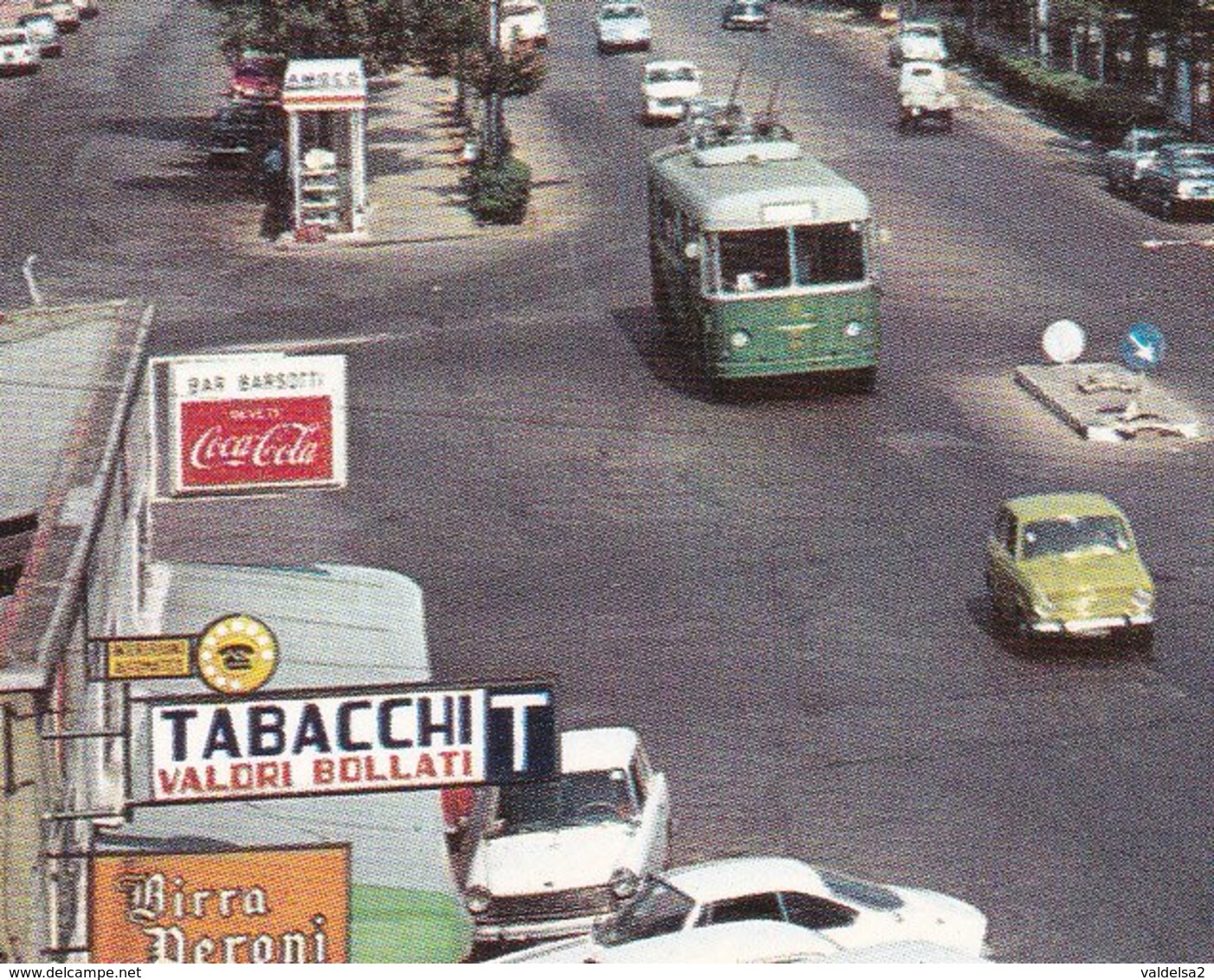 LIVORNO - PIAZZA DEL CISTERNONE E VIALE CARDUCCI - TABACCHERIA CON INSEGNA PUBBLICITARIA BIRRA PERONI - AUTO - FILOBUS - Livorno