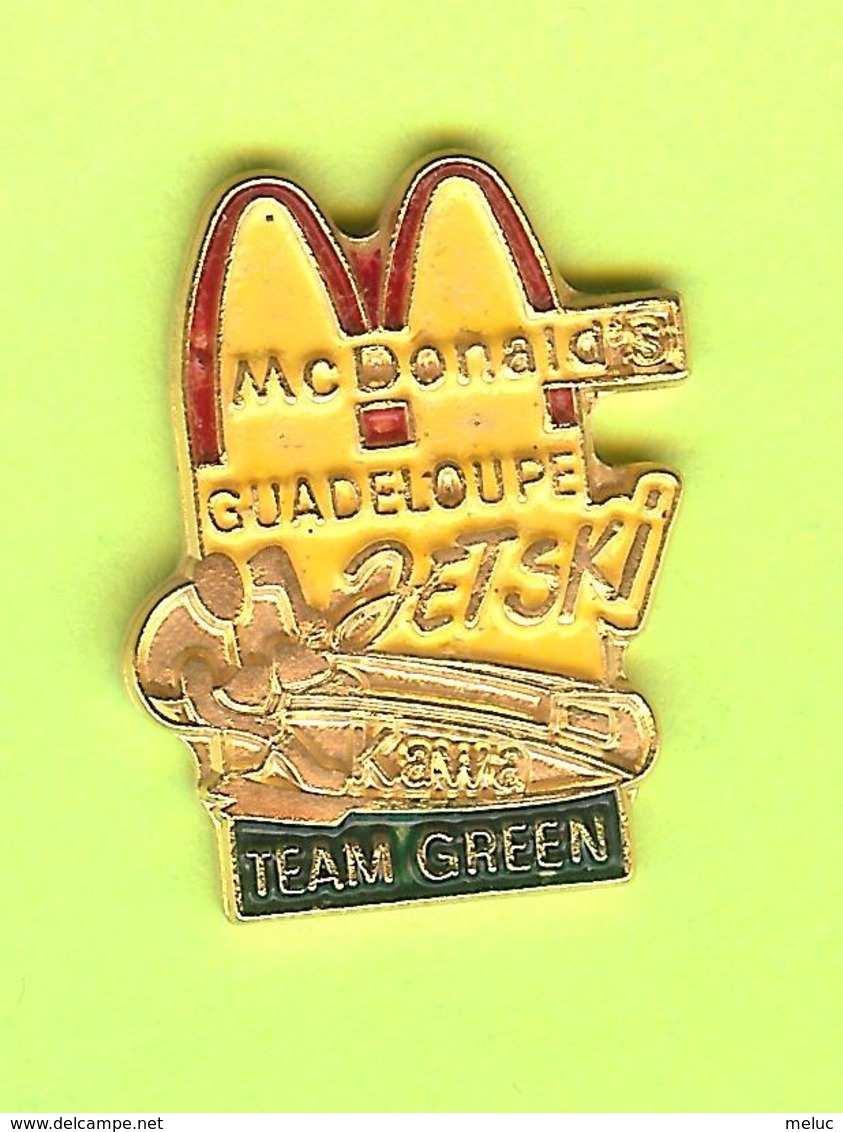 Pin's Mac Do McDonald's Guadeloupe Jetski Kawa Team Green - 7W30 - McDonald's