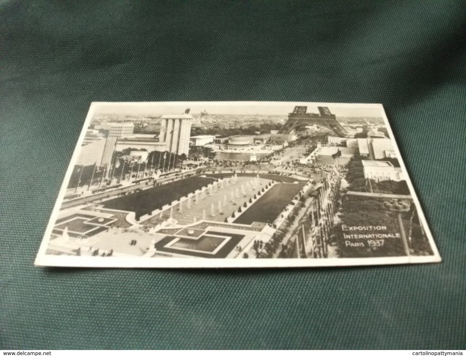 ESPOSIZIONE EXPOSITION Internazionale Paris 1937 AI PIEDI DELLA TORRE EIFFEL PICCOLO FORMATO - Esposizioni