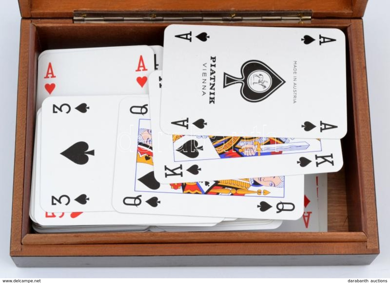 Fém Rátétes Kártyatartó Doboz, 2 Pakli újszerű Piatnik Francia Kártyával - Autres & Non Classés