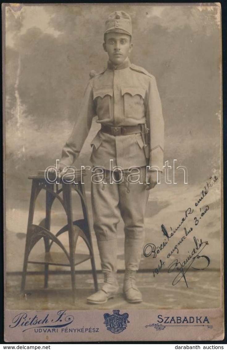 1914 Katona Műtermi Portréja, Keményhátú Fotó Piétsch F. Műterméből, Felületén Kopásnyomok, 16×10,5 Cm - Sonstige & Ohne Zuordnung