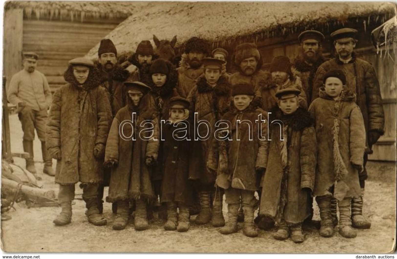 * T2/T3 1916 Oroszország. 'Az Otthon Maradottak' / WWI Austro-Hungarian K.u.K. Military, Russians Who Stayed Home. Photo - Ohne Zuordnung