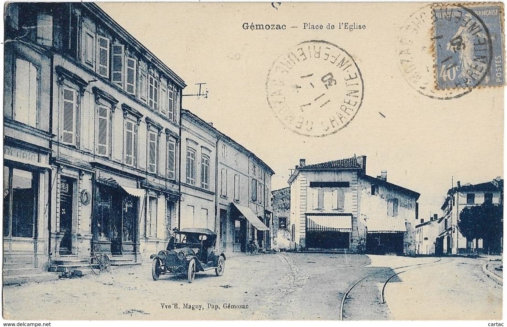 D17 - GEMOZAC - PLACE DE L'EGLISE - Véhicule Décapotable Ancien - Rails De Tramway - Other & Unclassified