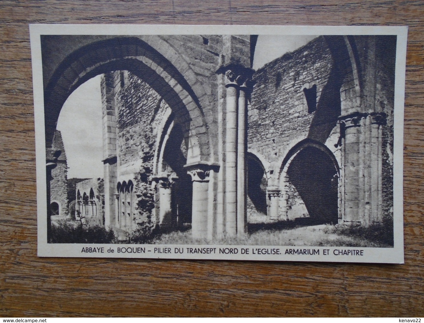 " Plénée-jugon " Abbaye De Boquen , Pilier Du Transept Nord De L'église , Armarium Et Chapitre - Plénée-Jugon