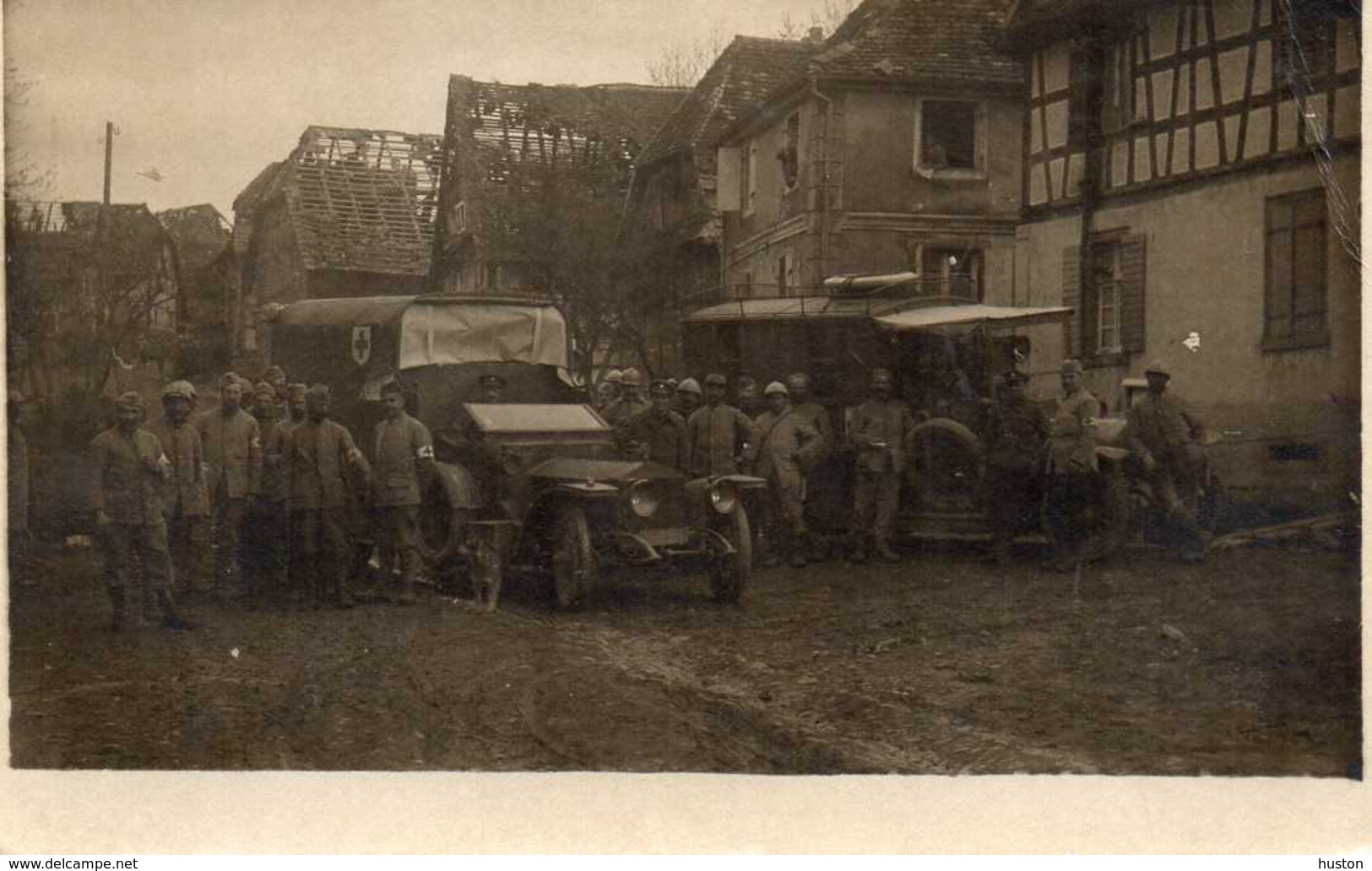 CROIX ROUGE - Infirmiers Auprès De Véhicules Anglais - CARTE PHOTO - Cruz Roja