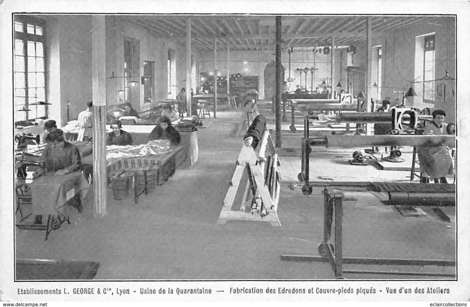 Thème.  Métiers Divers. Textile    69   Lyon     Fabrication Des édredons. Vue D'un Atelier     (Voir Scan) - Sonstige & Ohne Zuordnung