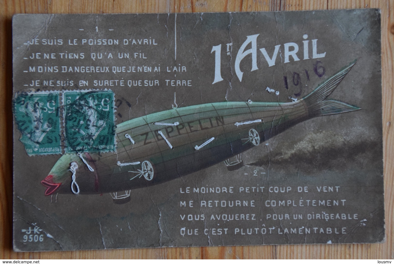 Poisson D'Avril / Zeppelin / Dirigeable - Carte Cousue Avec Fils - Fantaisie / Guerre - Militaria - 1916 - (n°16236) - 1er Avril - Poisson D'avril