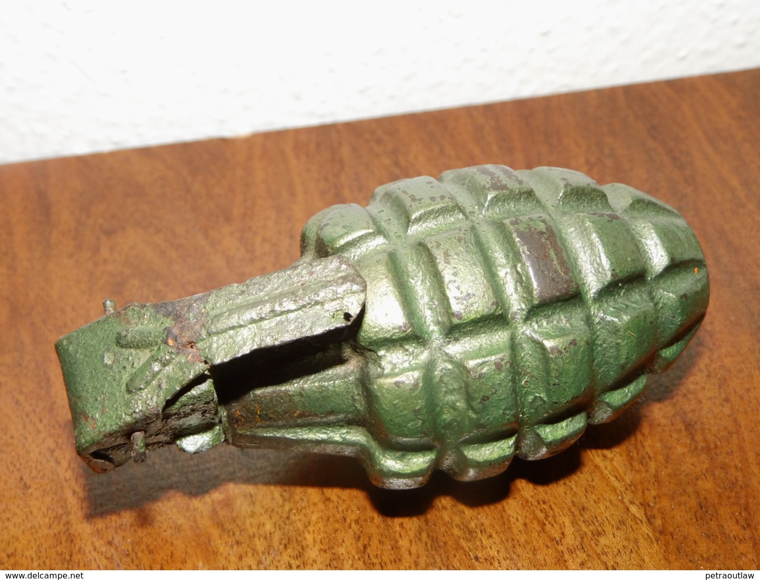 Grenade US MK2 (neutralisée)