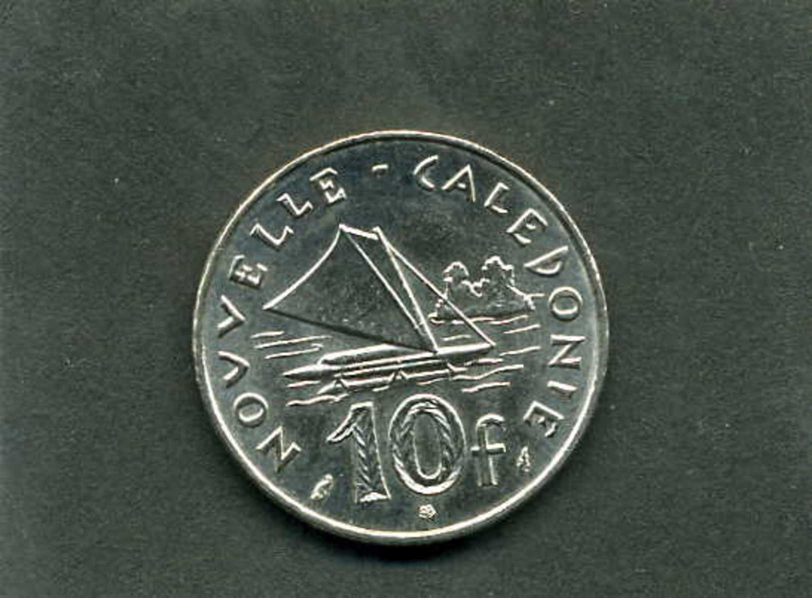 Pièce De 10 Francs De Nouvelle Calédonie Année 1983 - Nieuw-Caledonië