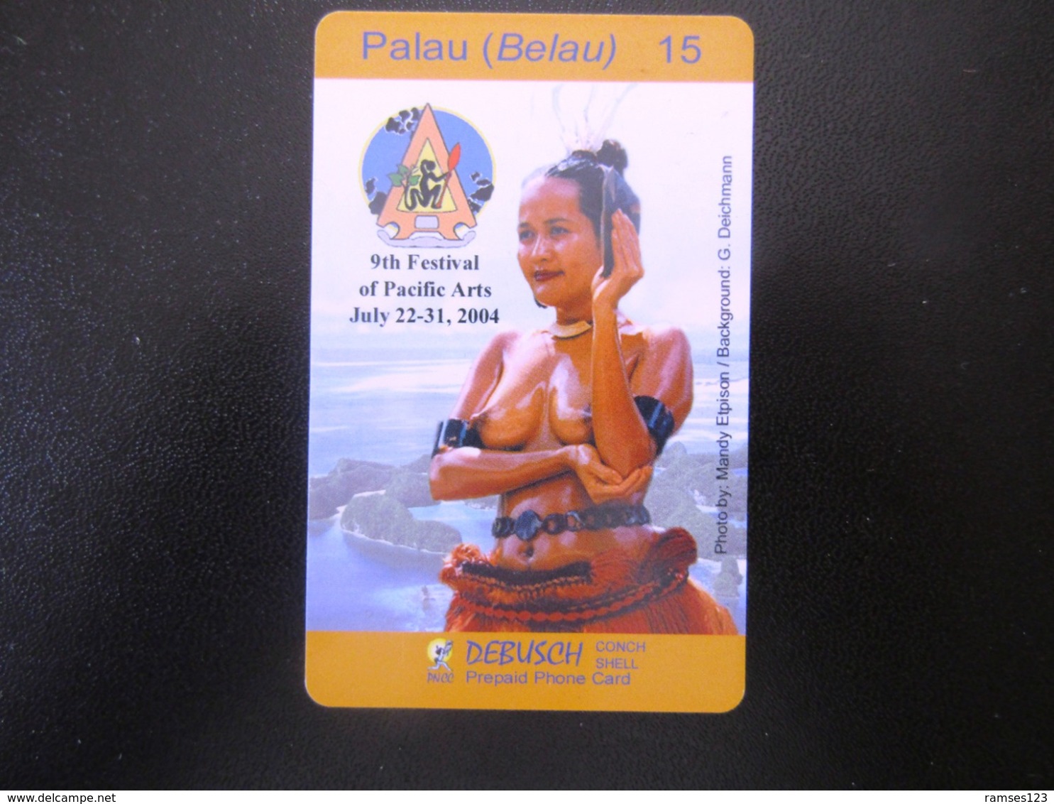 PALAU   BEAUTIFUL WOMEN   VALUE 15 - Palau