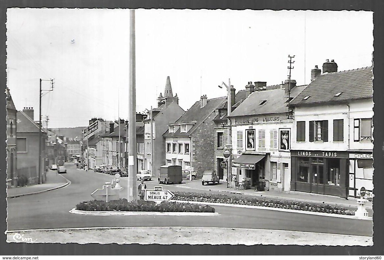 Cpsm 03717 Creil Rue De La République , Commerces, Linos Et Tapis, Bar Chez Michel, Citron 2 Cv Et Hy - Creil