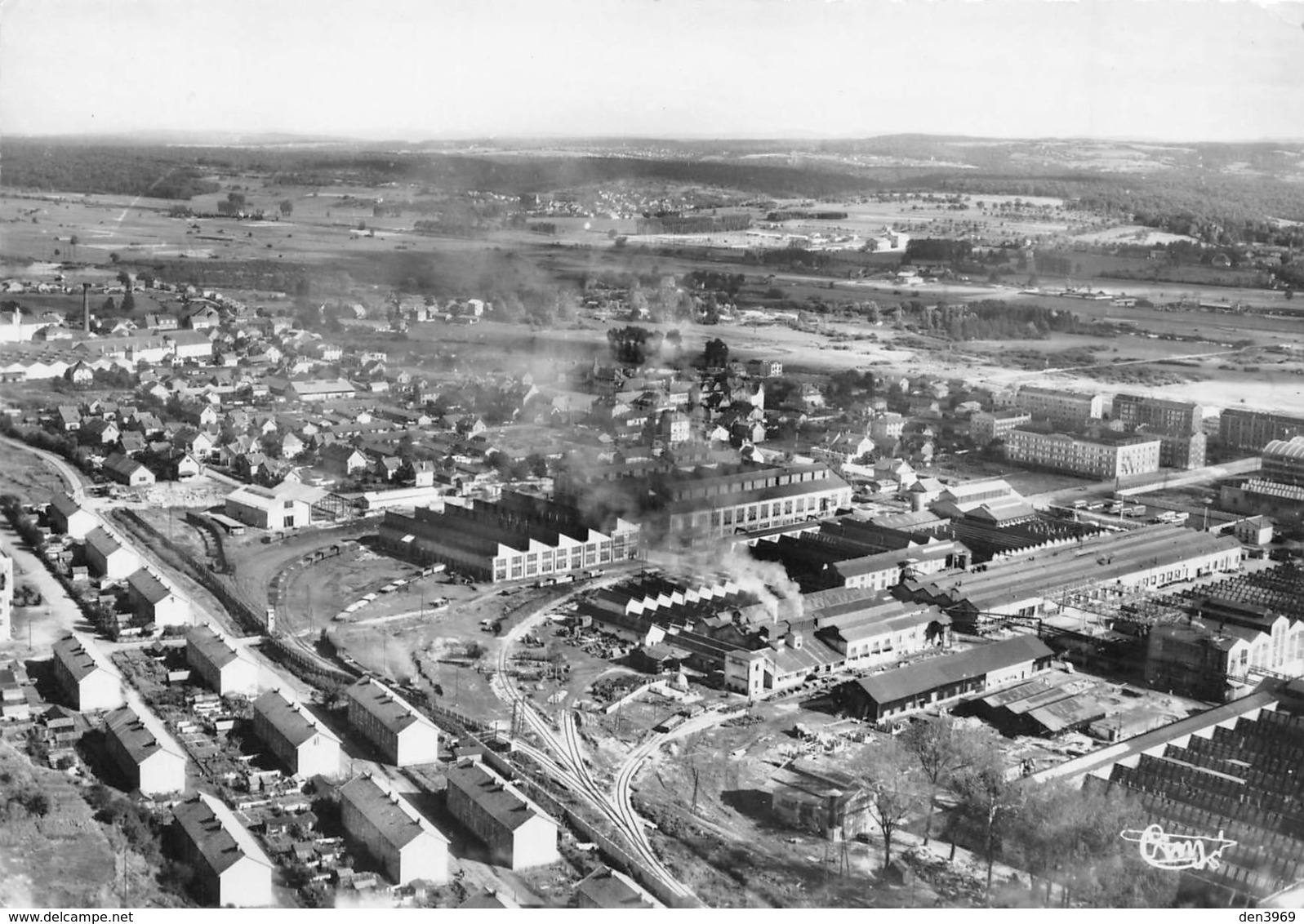 SOCHAUX - Vue Aérienne - Les Usines Peugeot - Philatélie Timbre Télévision Grammont - Sochaux