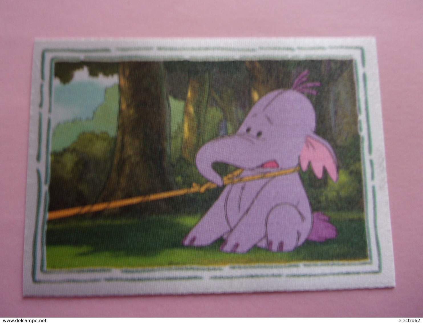 PANINI Winnie L'ourson Et L'éfélant Disney N°71 éléphant Elefante Elefant Elephant - French Edition