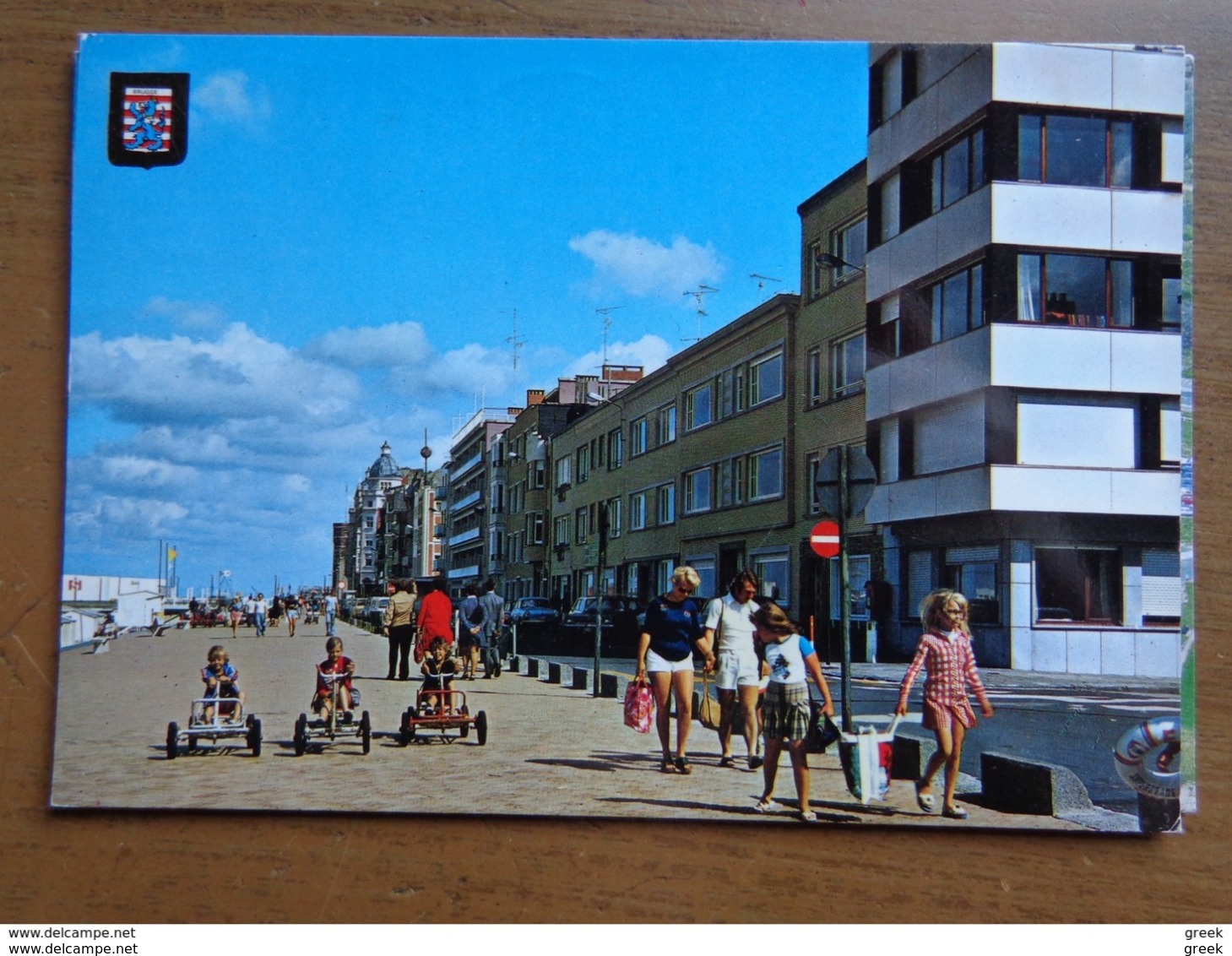 Doos postkaarten (3kg866) Allerlei landen en thema's, ook België gekleurd (zie enkele foto's)