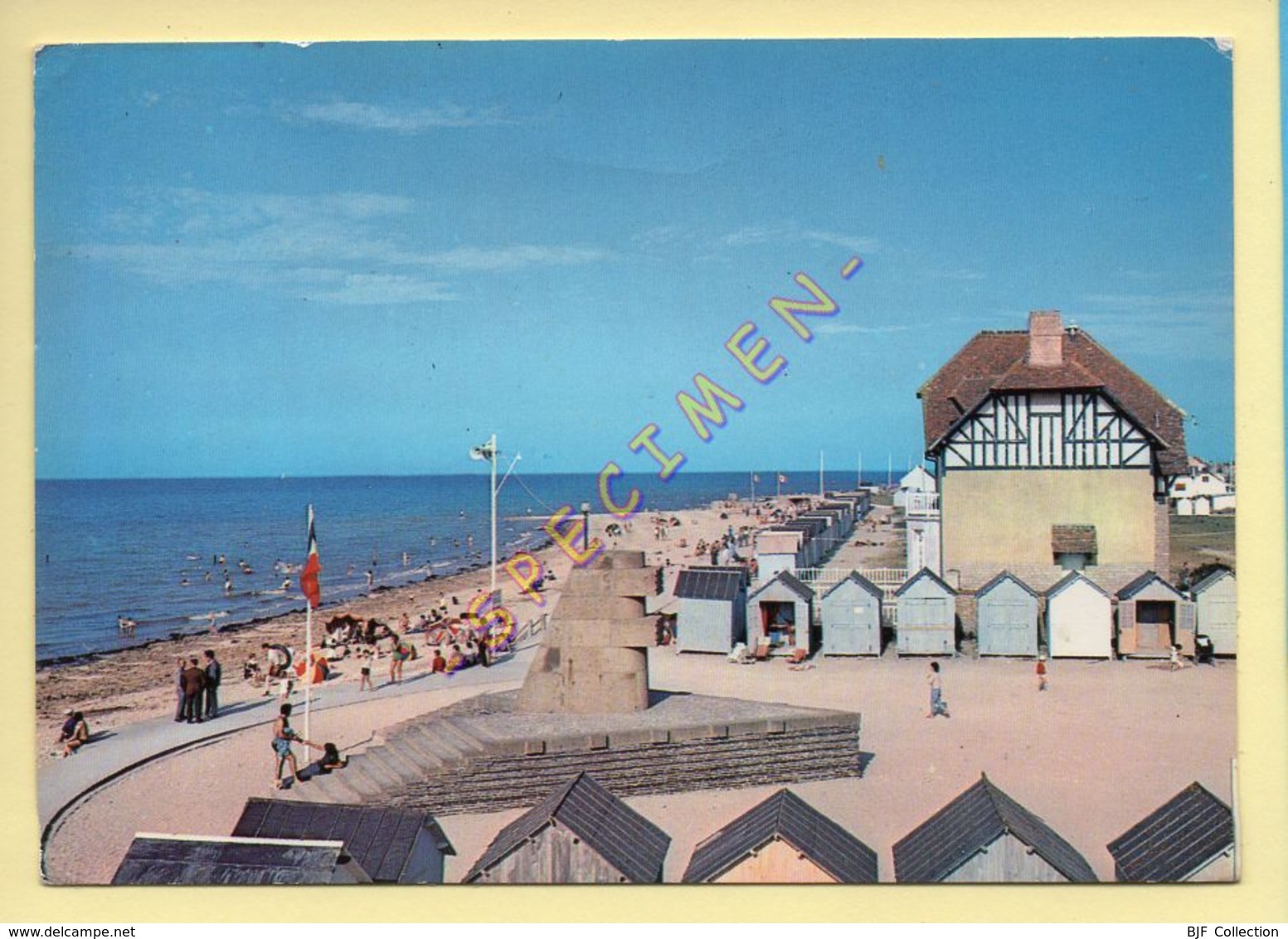 14. BERNIERES-SUR-MER – La Plage Et Le Monument Commémoratif Du Débarquement (6 Juin 1944) (animée) - Autres & Non Classés