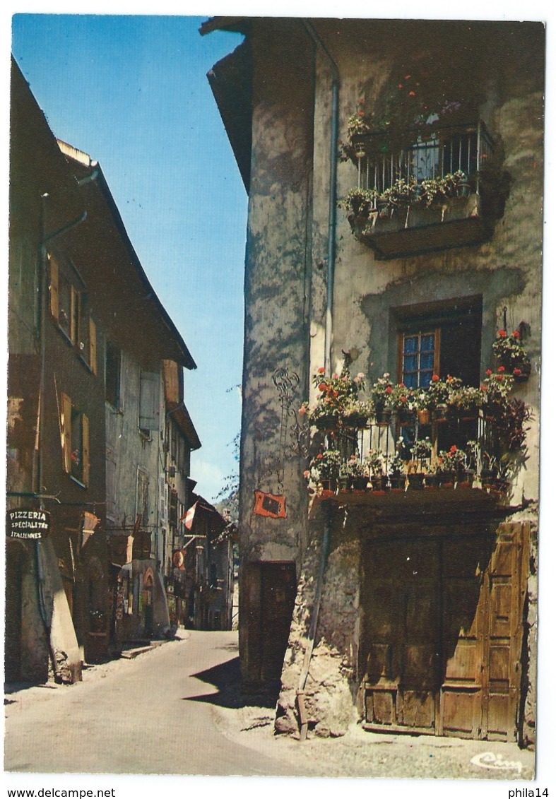 CPM ALBERTVILLE SAVOIE / BALCONS FLEURIS DANS LA PITTORESQUE CITE DE CONFLANS / NEUVE - Albertville