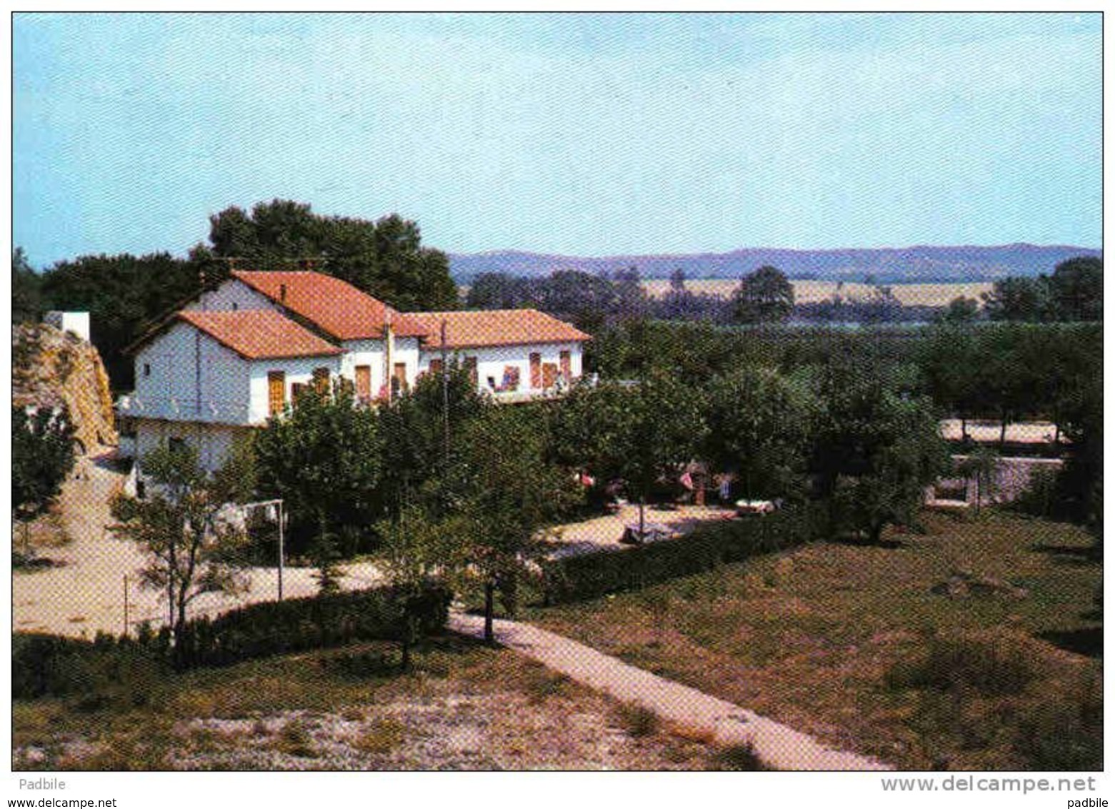 Carte Postale 30.  Beaucaire  Hotel-Restaurant  "Robinson"  Route Du Pont Du Gard Trés Beau Plan - Beaucaire