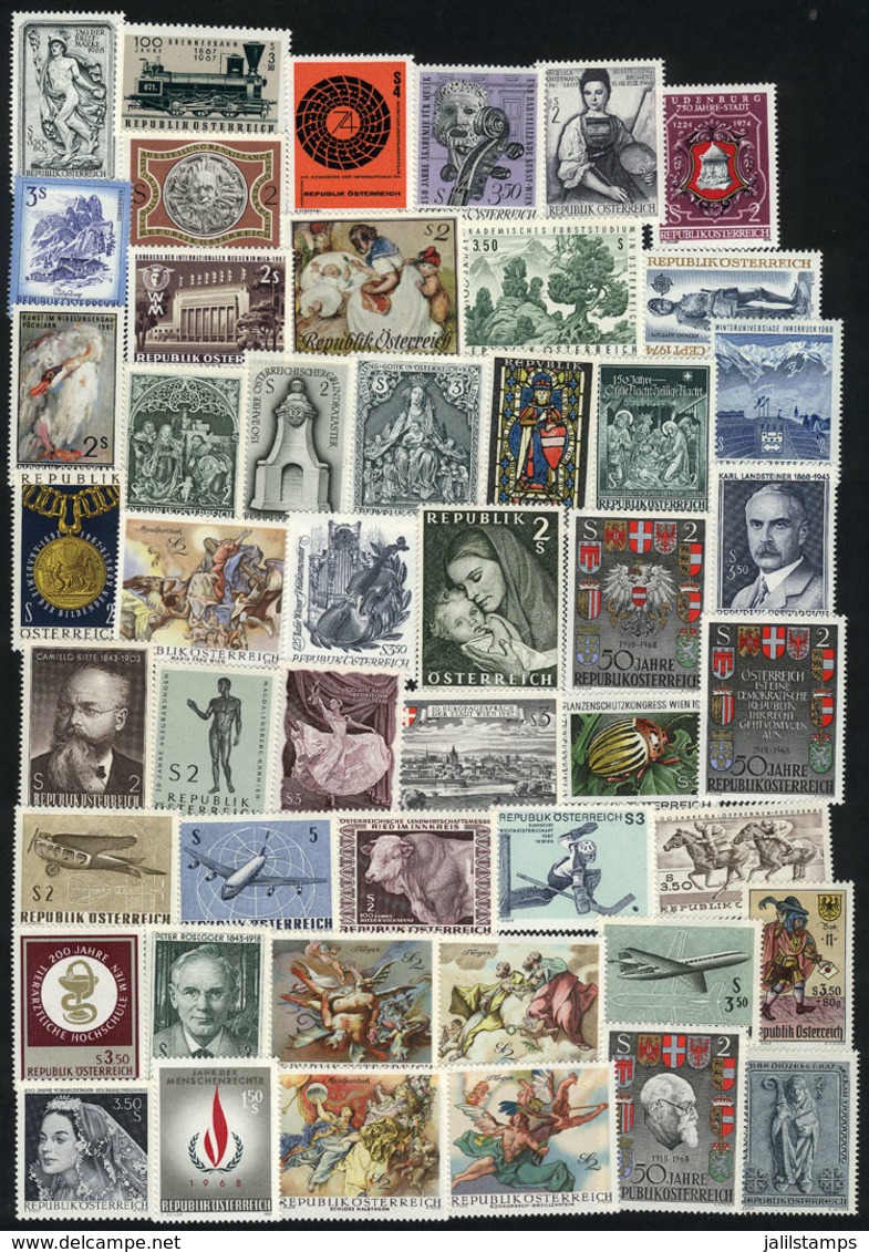 AUSTRIA: Lot Of MANY HUNDREDS Modern Stamps Of Excellent Quality. Very High Catalog Value, Good Opportunity At Low Start - Autres & Non Classés