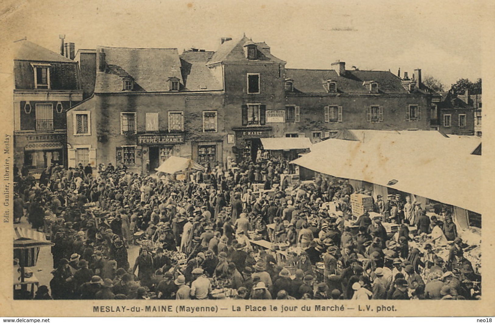 Meslay Du Maine La Place Le Jour Du Marché  Envoi à Moreuil Somme Cachet Mercure Hexagonal - Meslay Du Maine