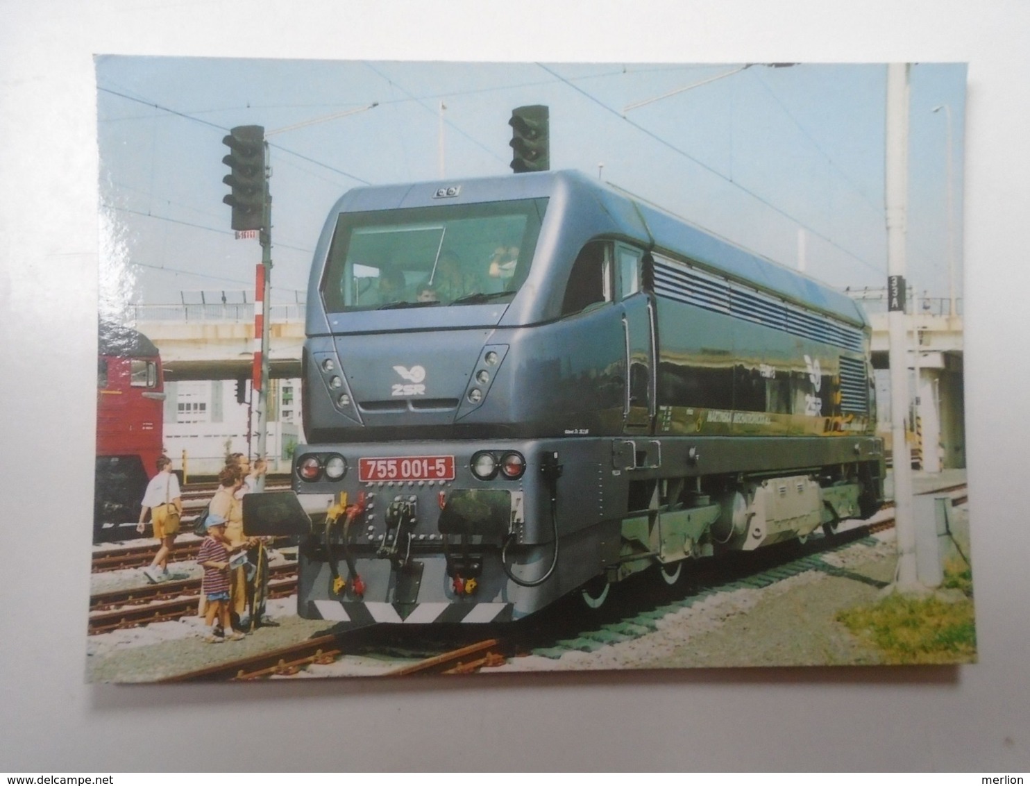 D168413 Train - Railway Station - Bahnhof  - Gare -Hungarian Postcard  -Slovakia  ZSR -  Petržalka   Station - Treni