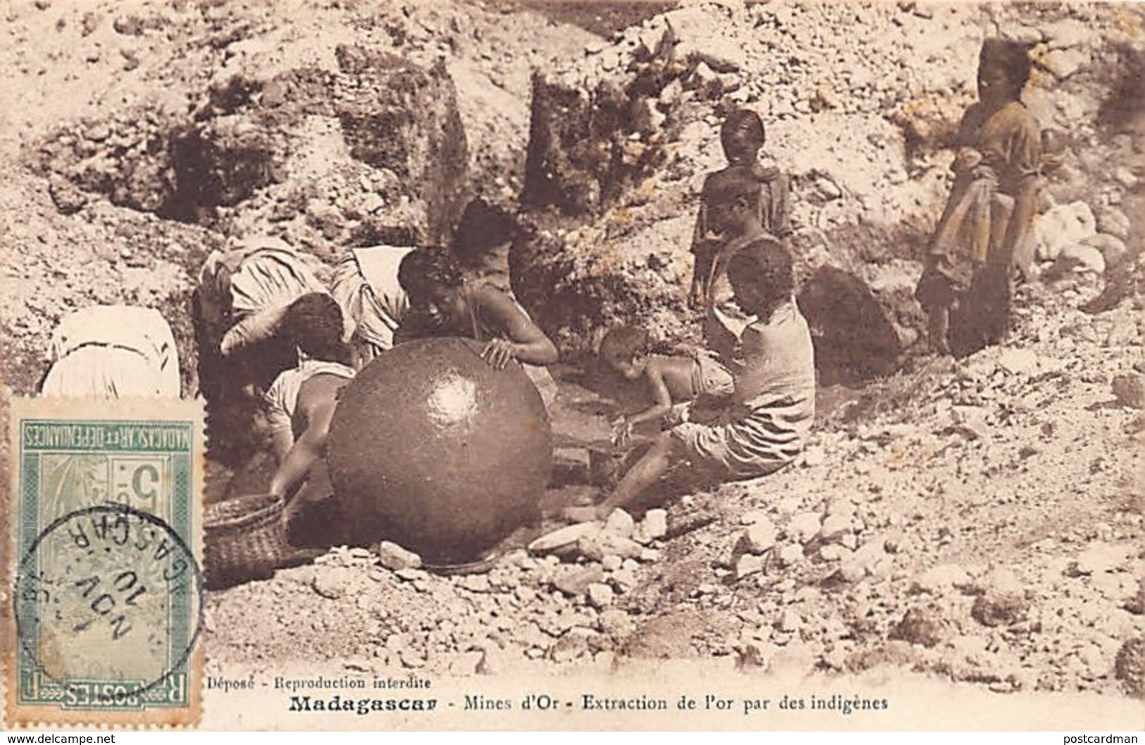 Madagascar - Mines D'Or - Extraction De L'or Par Les Indigènes. - Madagaskar